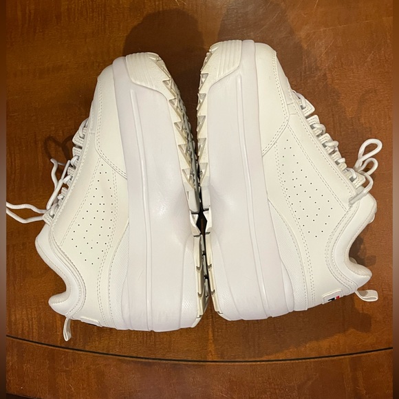 Fila Disruptor II Premium Wedge sneakers. Chunky sole. White w/ blue & red. 8.5 - Picture 7 of 12